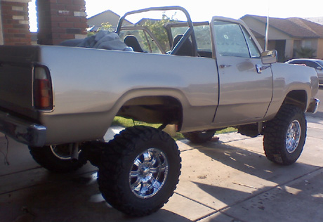 1975 Dodge RamCharger SE 4x4 by Alex Caraveo image 2.