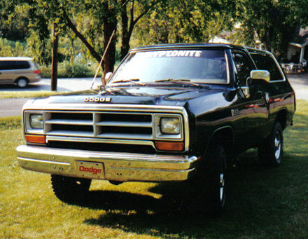 1990 Dodge Ramcharger 4x4 By Zach Samples image 1.